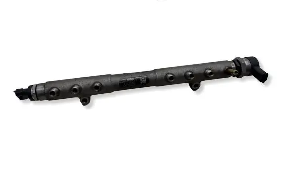 Volvo S60 Fuel main line pipe 30777554