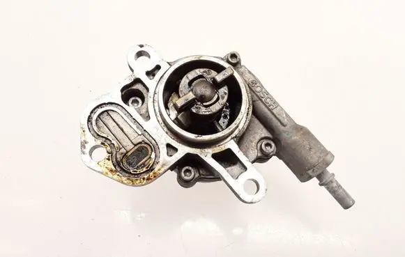 Peugeot 607 Vacuum pump D1431A18010