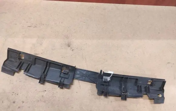 Opel Vivaro Radiator trim 8200414161 93854399