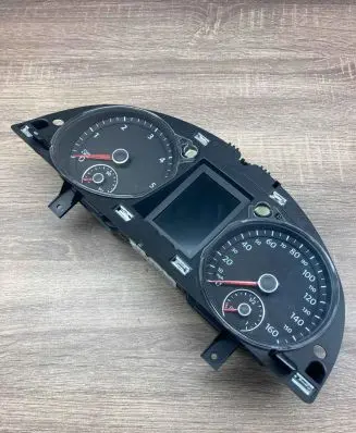 Volkswagen PASSAT B7 Speedometer (instrument cluster) 3AA920970A Used