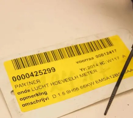 Peugeot 508 II Mass air flow meter 9683282980