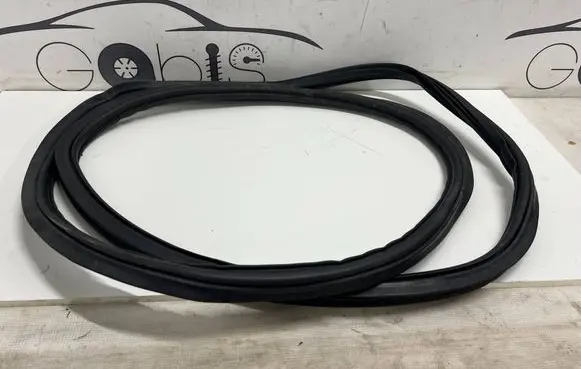 Front door rubber seal
