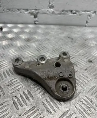 Volkswagen Polo V 6R Engine mounting bracket 6q0199185aa