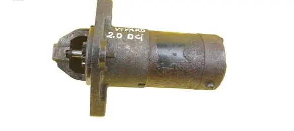 Opel Vivaro Starter motor 8200621305 M9R786
