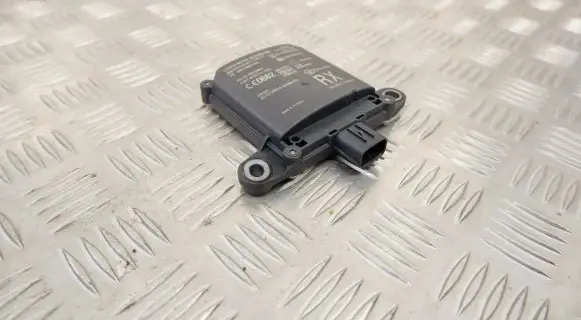 Lexus RX 450H Blind spot module 881620W301