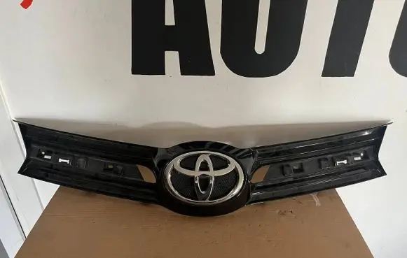 Toyota Proace Front grill 311847177 1760884X