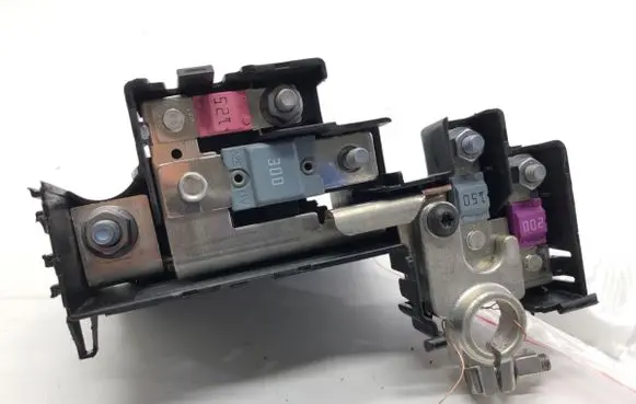 Positive cable (battery)