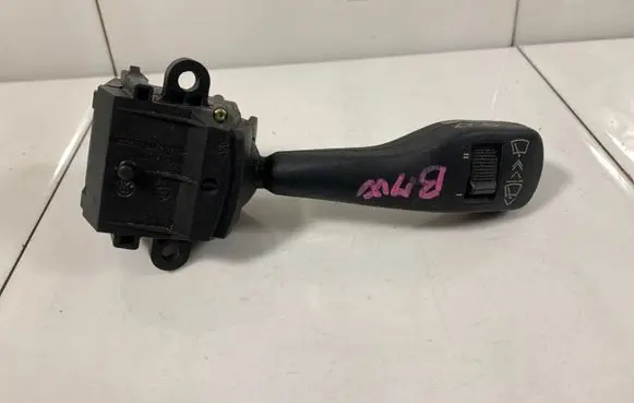 BMW 5 E39 Wiper control stalk 8363669