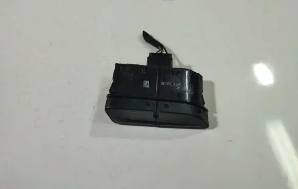 Ford Grand C-MAX Windscreen/window heater switch AM5T180621AC