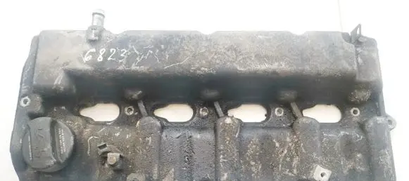 KIA Sorento Rocker cam cover 