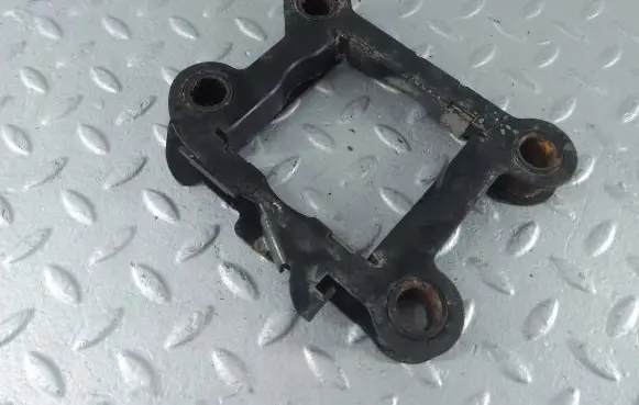 Citroen DS5 Front bumper mounting bracket 9800655380
