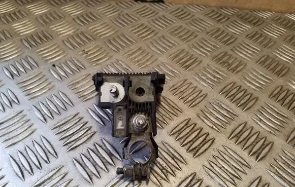 Suzuki Grand Vitara II Positive cable (battery)