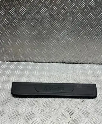 Hyundai ix35 Front sill trim cover 858732y100