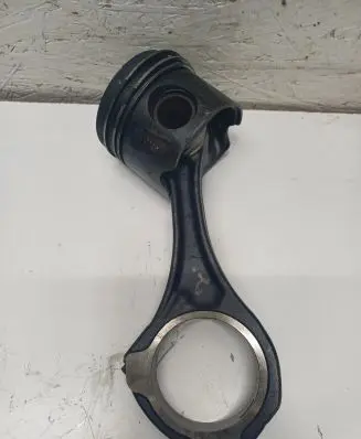 Mercedes-Benz Sprinter W906 Piston with connecting rod 8340E