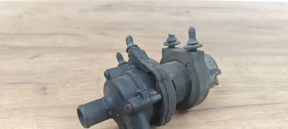 Mercedes-Benz E W211 Electric auxiliary coolant/water pump 2038350064