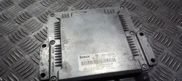 Renault Laguna II Engine control unit/module 0281011324