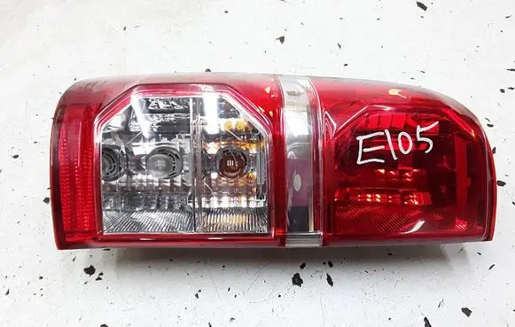 Toyota Hilux (AN10, AN20, AN30) Rear/tail lights