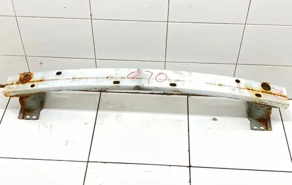 Toyota Auris E180 Front bumper cross member