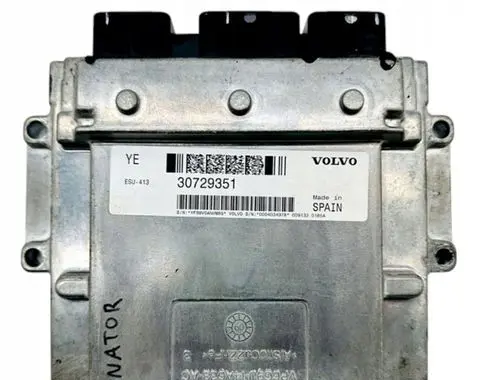 Volvo V70 Engine control unit/module 30729351