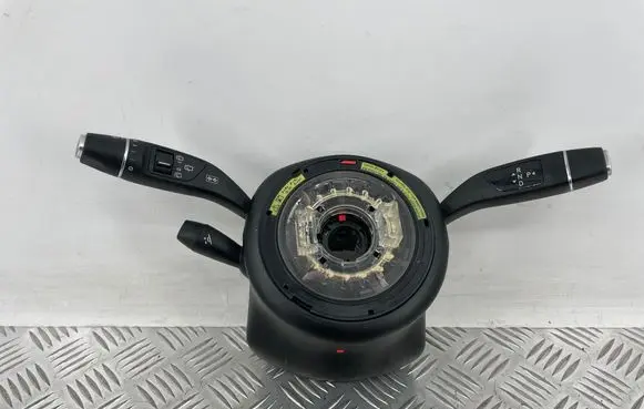 Mercedes-Benz C W205 Wiper turn signal indicator stalk/switch A2059001146 Q001ZGS001
