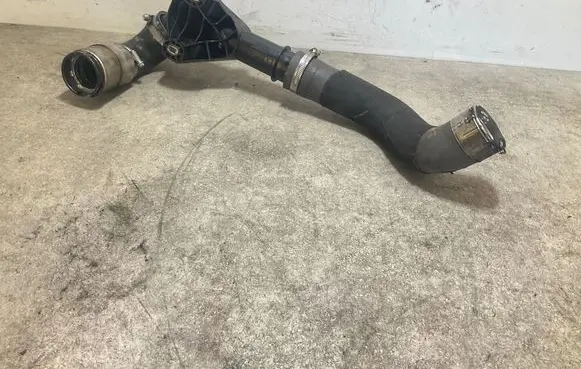 Intercooler hose/pipe