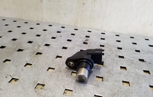 Honda CR-V Camshaft position sensor 0281002406