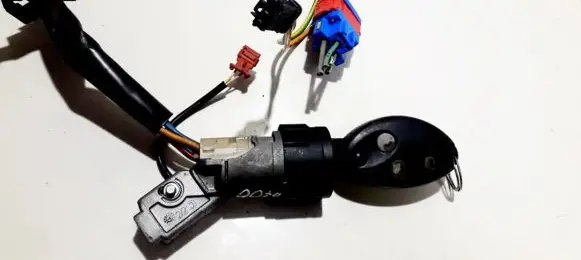 Citroen C5 Ignition lock 9648445180
