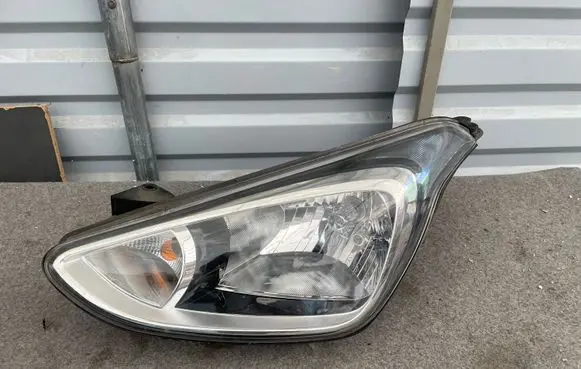 Hyundai i10 Headlight/headlamp