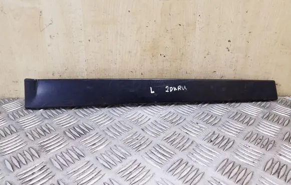 Opel Frontera B (B) pillar trim (top) 897131003