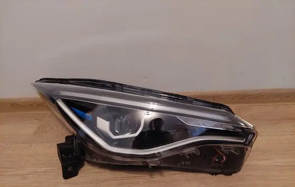Renault Zoe Headlight/headlamp 260102384R