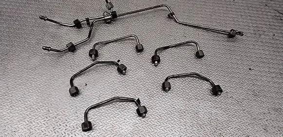 Audi A6 S6 C6 4F Fuel injector supply line/pipe 