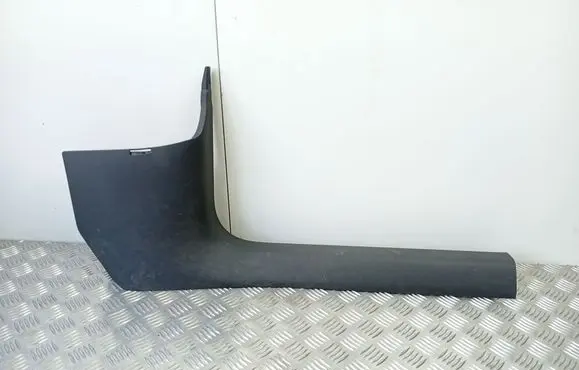 Foot area side trim