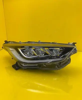 Toyota Yaris Headlight/headlamp K0-8