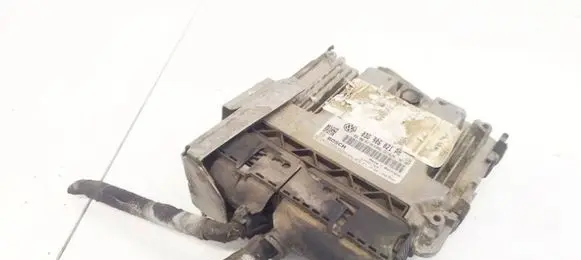 Volkswagen Golf V Engine control unit/module 03G906021PM 0281014061
