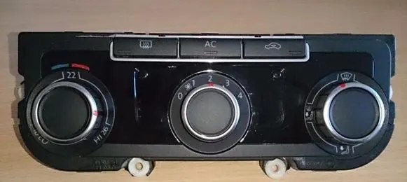Volkswagen Golf VI Climate control unit 3C8907336 Y031 ++