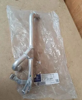 Mercedes-Benz C AMG W205 Engine coolant pipe/hose A1772030003