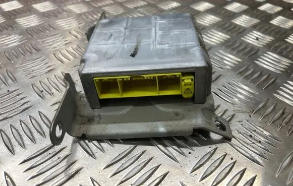 Subaru Impreza II Airbag control unit/module 98221FS100 1523006130