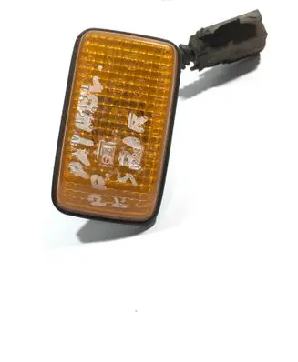 Nissan Patrol Y61 Front fender indicator light E46223