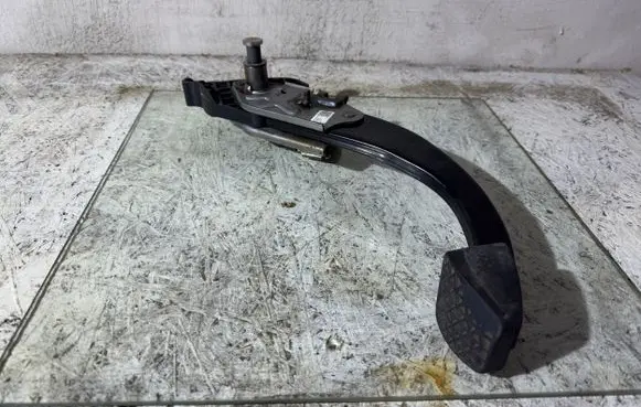 Opel Astra K Clutch pedal 00188586