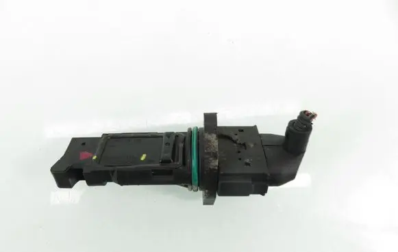 BMW 3 E46 Mass air flow meter F00C2G2062