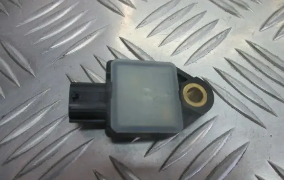 Hyundai Elantra Airbag deployment crash/impact sensor 95920-2H000