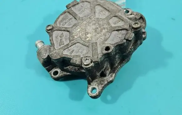 Skoda Octavia Mk2 (1Z) Vacuum pump 03L145100F IMPRK1526863