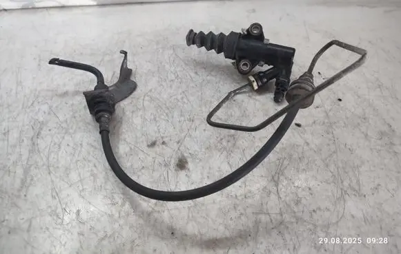 Clutch slave cylinder
