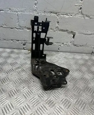 Toyota RAV 4 (XA30) Other engine bay part