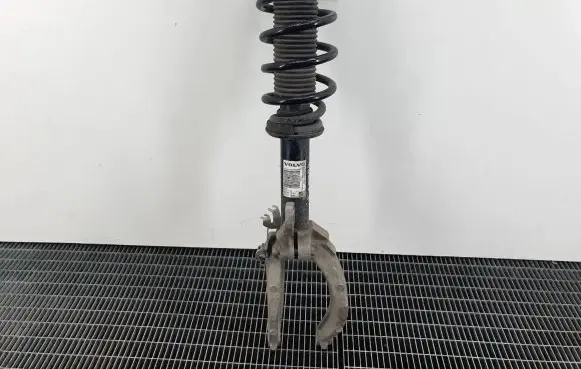 Volvo S90, V90 Front shock absorber/damper 31658002