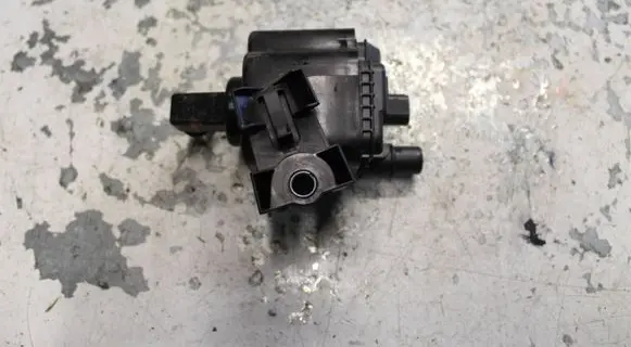 Renault Captur II Electric auxiliary coolant/water pump 173A24112R