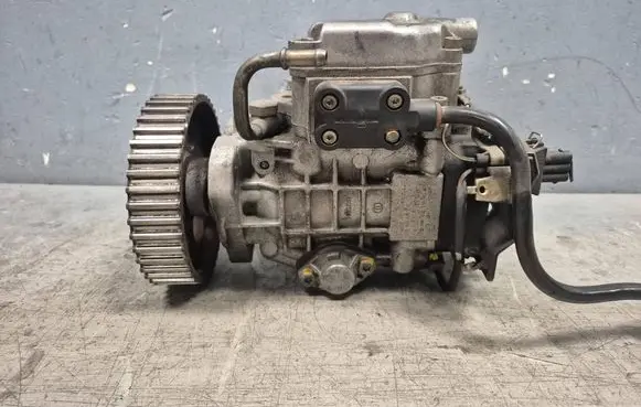 Ford Galaxy Fuel injection high pressure pump 028130115M