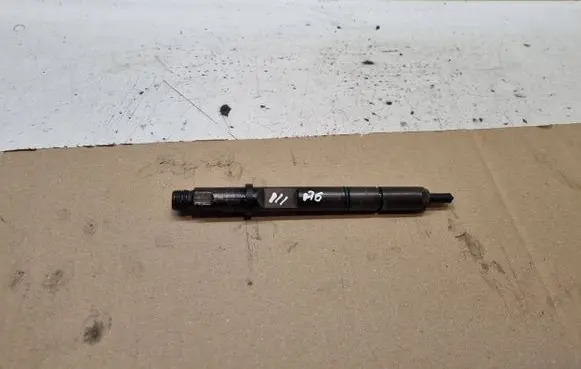 Audi A6 S6 C5 4B Fuel injector 059130201E