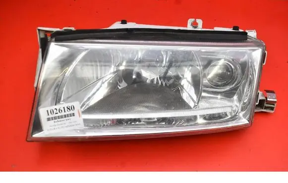 Skoda Octavia Mk1 (1U) Headlight/headlamp 1U1941017