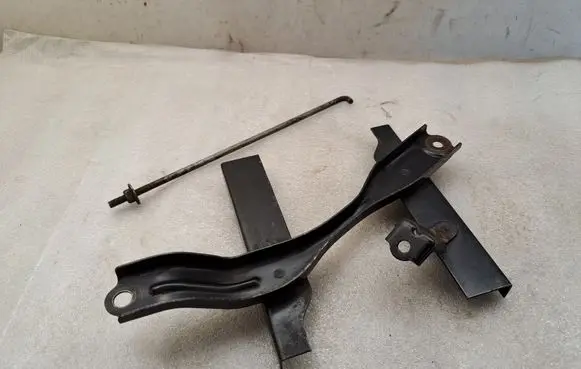 Toyota Auris 150 Battery bracket 7440402120 7445130110